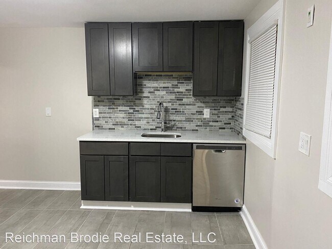 Building Photo - 3 br, 2 bath House - 280 Davenport Ave