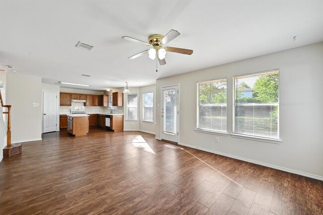 Building Photo - 14721 Yora Dr