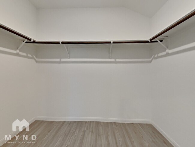 Building Photo - 5908 Geronimo Wy