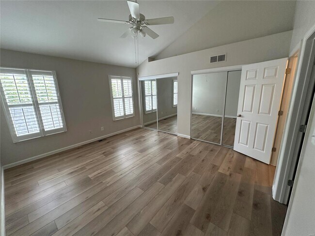 Building Photo - 16543 Carriage View Ct