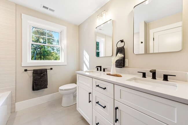 Building Photo - 110 Wilson Rd