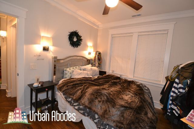 Building Photo - 1406 W Cornelia Ave