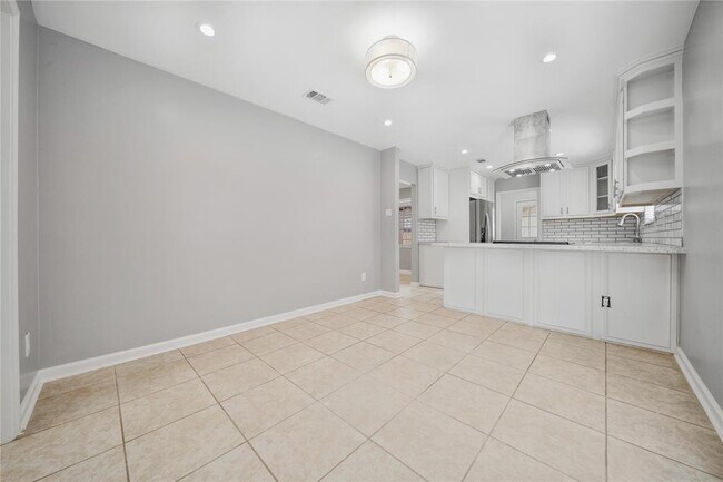 Building Photo - 1059 Richelieu Ln