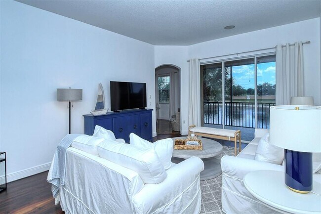 Building Photo - 8363 Miramar Way