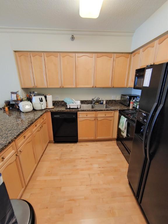 Building Photo - 1 bedroom in CHICAGO IL 60611