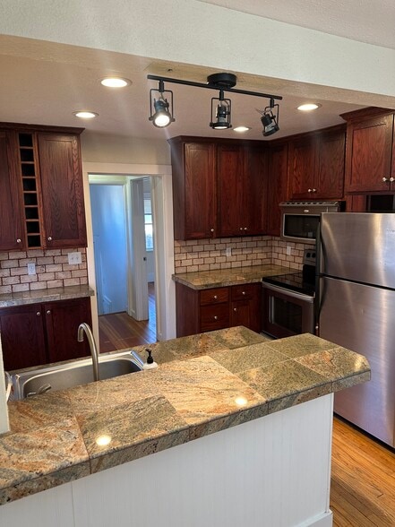 Building Photo - 3142 Quitman St