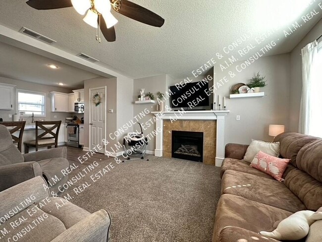 Building Photo - 1709 Crabapple Ln