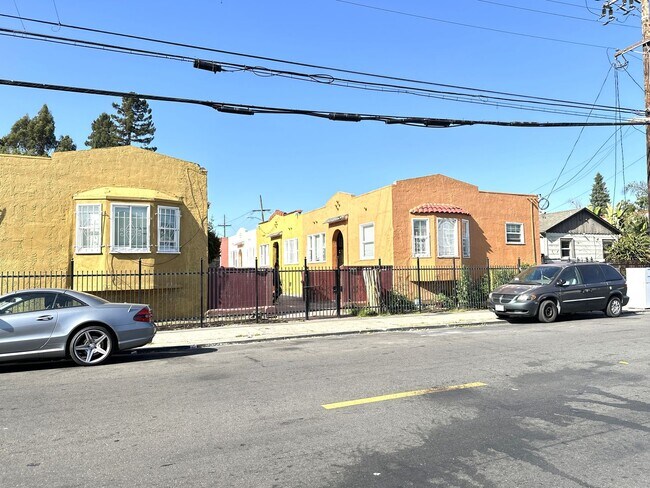 Building Photo - 2648 E 27th St