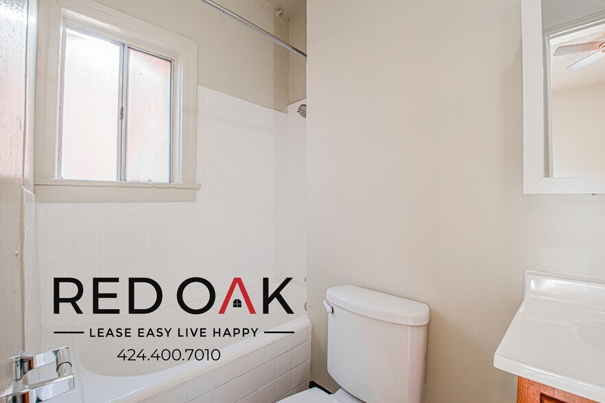 Building Photo - 1243 S Mariposa Ave