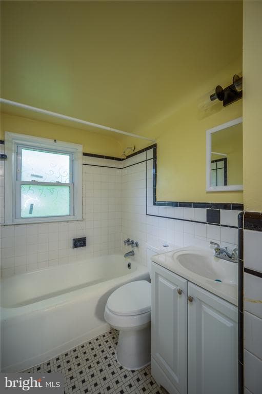 Building Photo - 6007 Bradley Ln