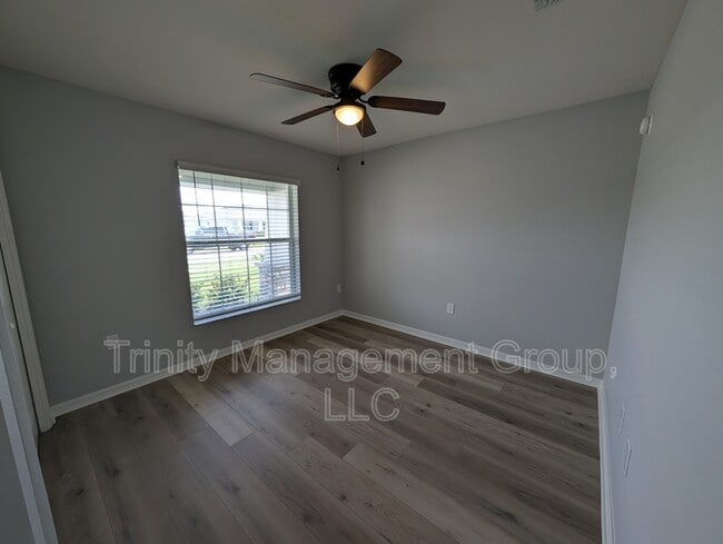 Building Photo - 6945 Gideon Cir