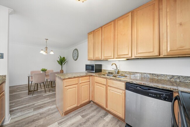 Building Photo - 505 N Lake Shore Dr