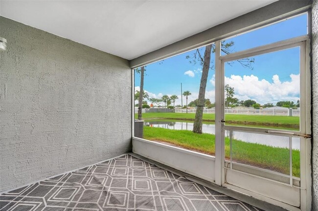 Building Photo - 479 Countryside Key Blvd