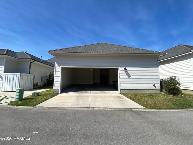 Building Photo - 2110 Belfleur St