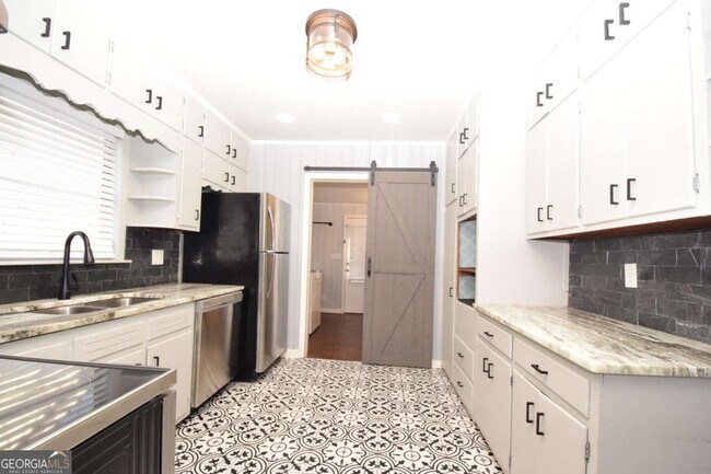 Building Photo - 3116 Jackson St