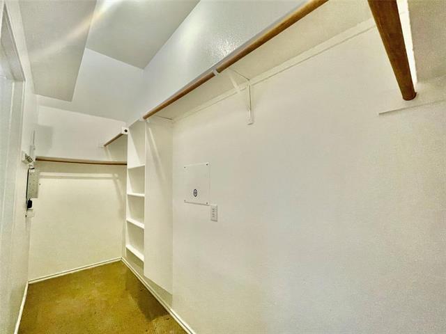 Building Photo - 3210 W Glenwood Dr