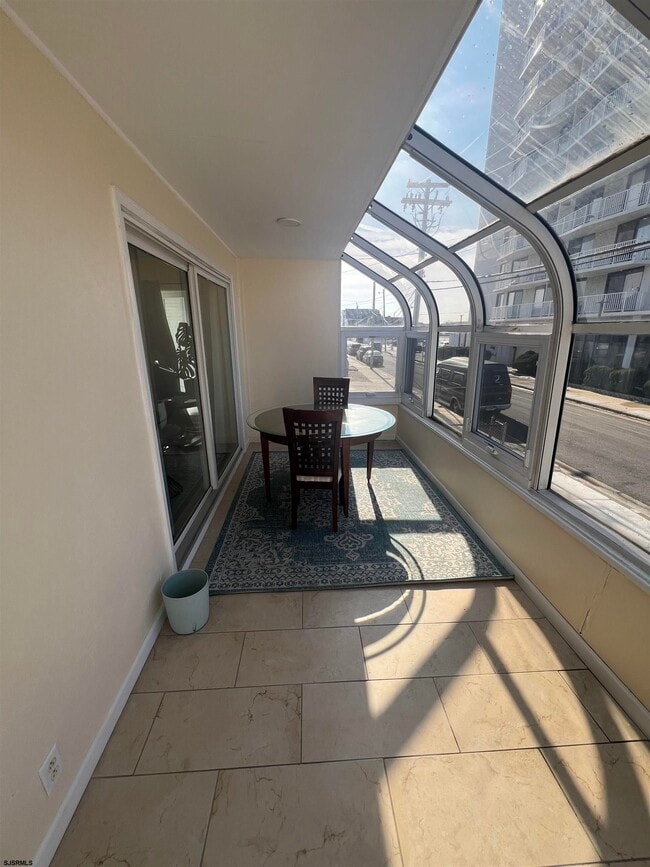 Building Photo - 239 N Derby Ave