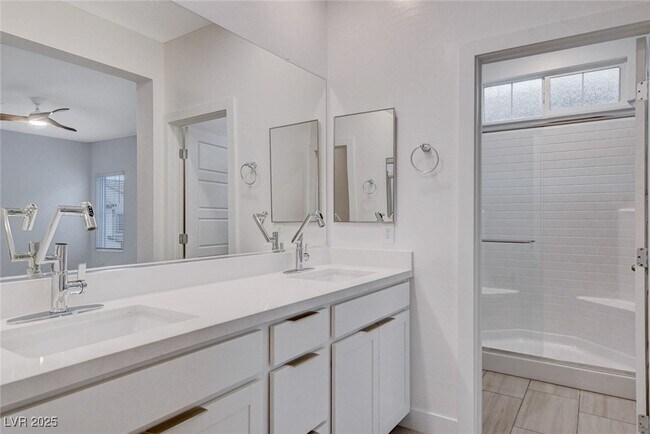 Building Photo - 237 Callen Falls Ave