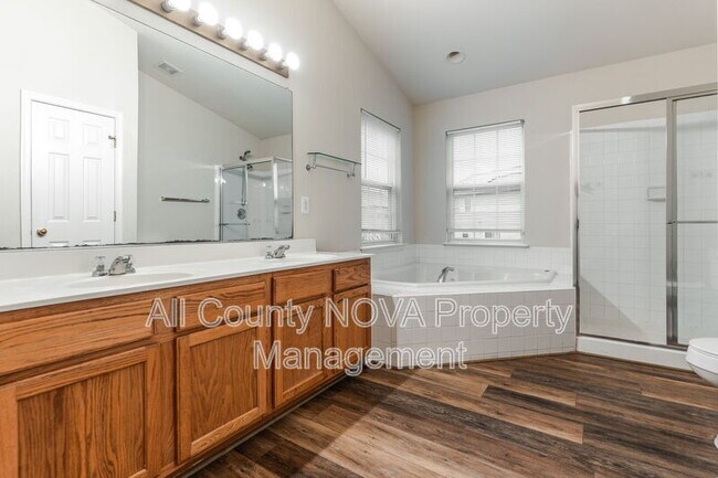 Building Photo - 9506 Whiteheart Dr