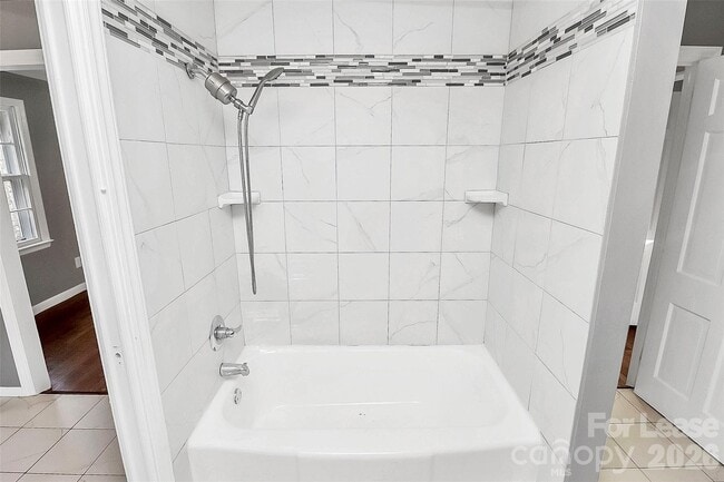 Building Photo - 8101 Kerrybrook Cir