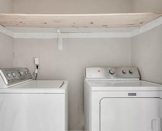 Building Photo - 1565 Springleaf Ct SE