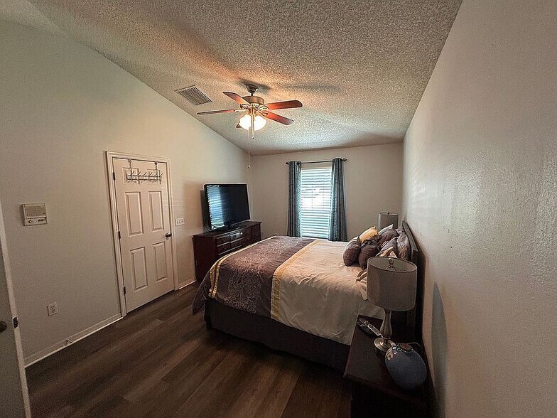 Building Photo - 3243 Bretton Woods Ter