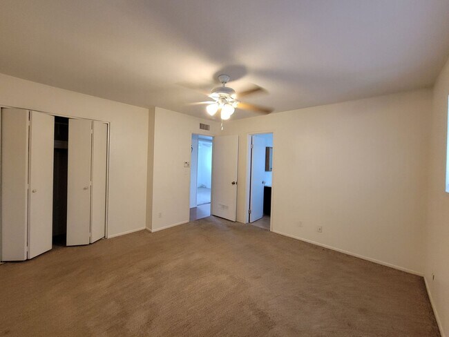 Building Photo - Beautiful 4 bed - 2 bath in Mesa!