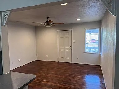 Building Photo - 3528 Eastridge Dr