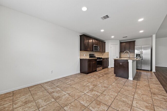 Building Photo - 9306 Claystone Ln