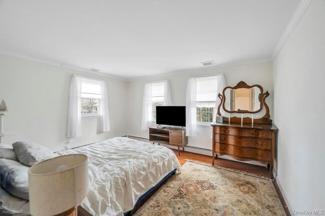 Building Photo - 807 Union Ave