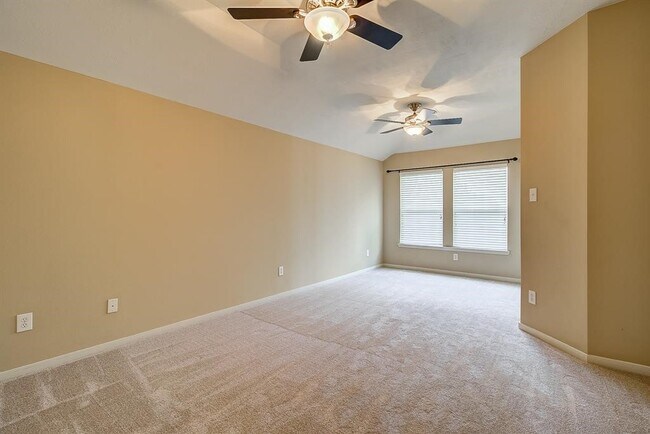 Building Photo - 5339 Brookway Dr