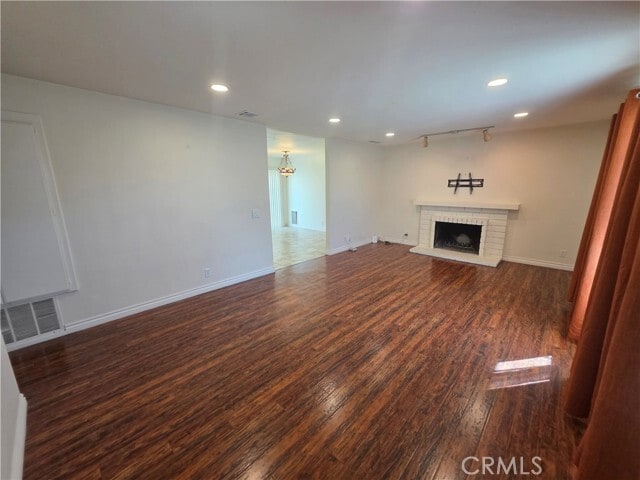 Building Photo - 3001 E St Andrews St