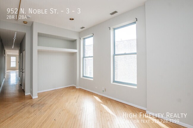 Building Photo - 952 N Noble St