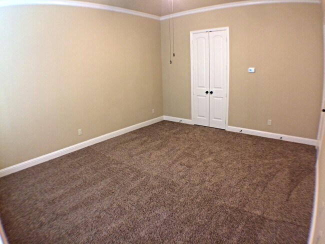 Building Photo - 5 Bdrm/4 Bath / Media Room/ 3300 SF In North Carrollton/Brick And Stone Facade