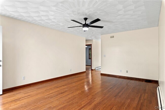 Building Photo - 7537 Rickmeyer Rd