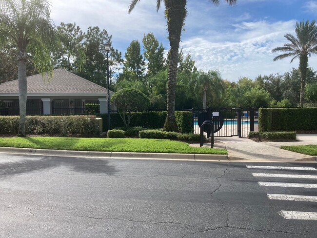 Building Photo - 814 Shropshire Loop