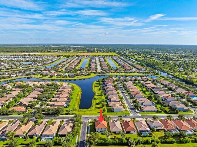 Building Photo - 2330 Heydon Cir E