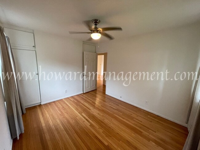Building Photo - Beautiful Home On Corner Lot With Large Ba...
