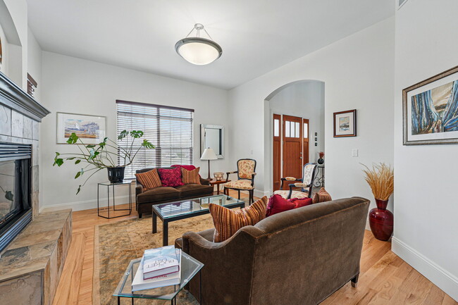 Building Photo - 8201 E 6th Ave