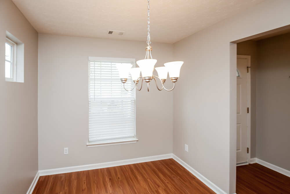 Building Photo - 533 Arrowhead Dr