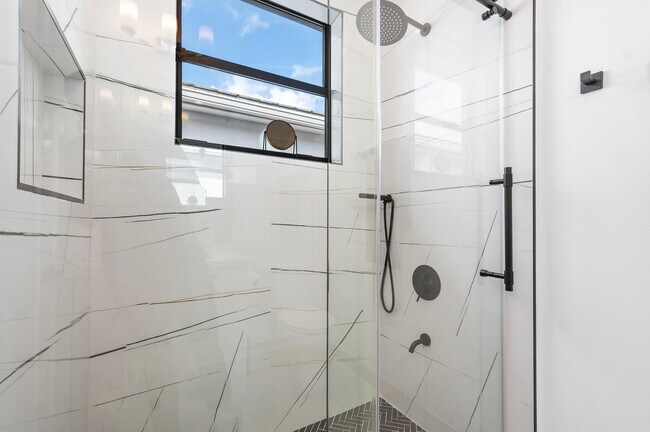 Building Photo - 17533 Sparkling River Rd