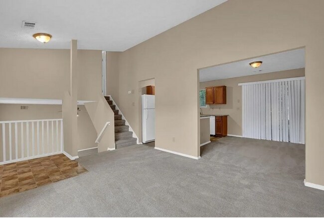 Building Photo - 3 bed 2 bath Elegant House in Dekalb!