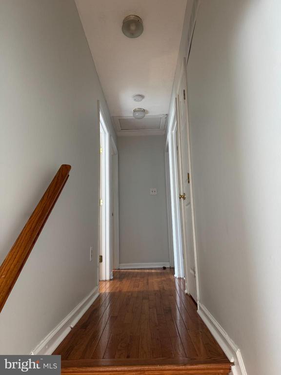 Building Photo - 3132 Laurel View Dr