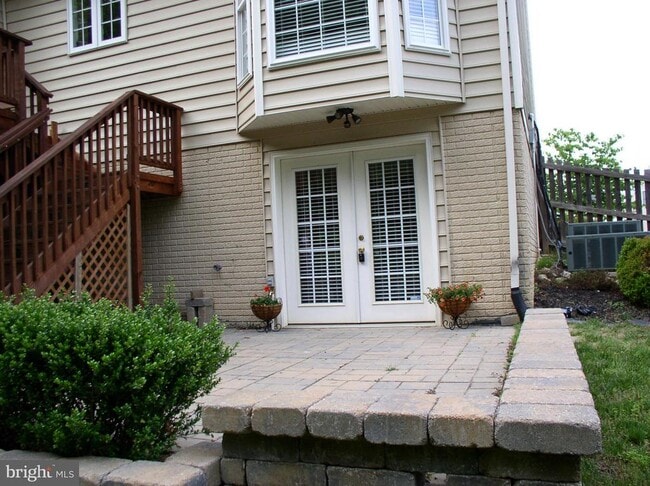 Building Photo - 5910 Sunlight Mountain Rd