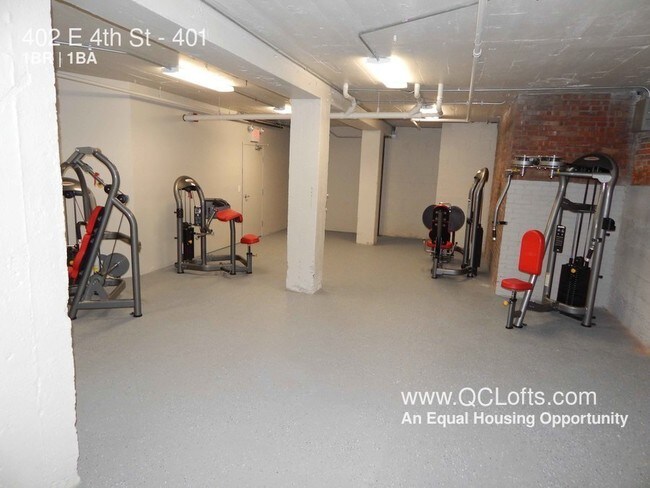 Building Photo - Halligan Coffee Company Lofts- 1 BR Riverview