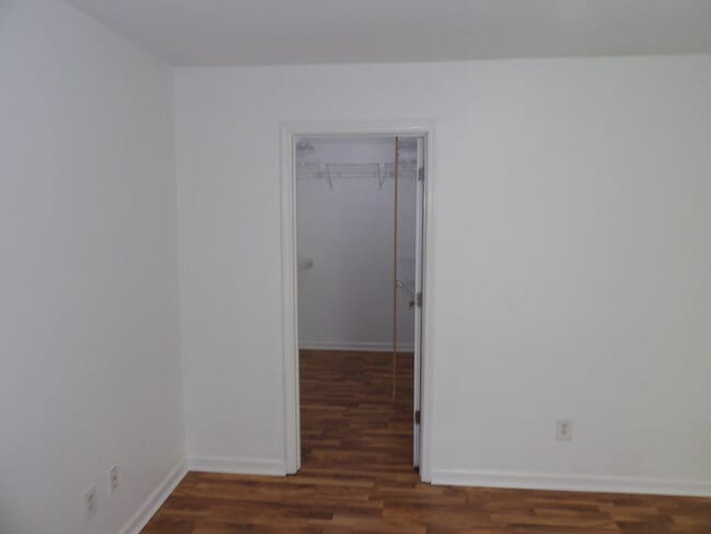 Building Photo - 1217 Colorado Rd