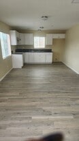 Building Photo - 1043 W 107th St
