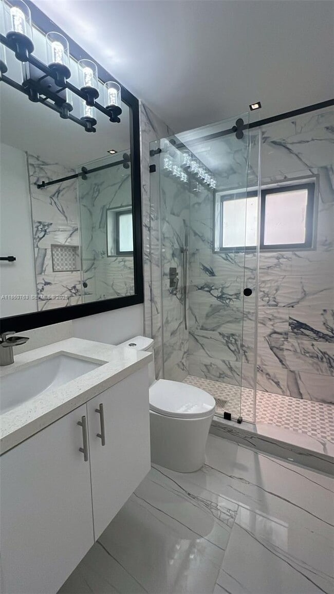 Building Photo - 1155 102nd St