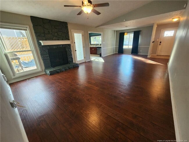 Building Photo - 6831 Candlewood Dr