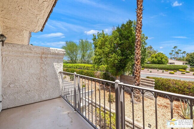 Building Photo - 505 S Farrell Dr